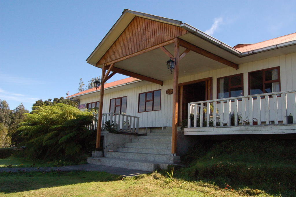 Hotel Mi Casa Chaiten Bagian luar foto