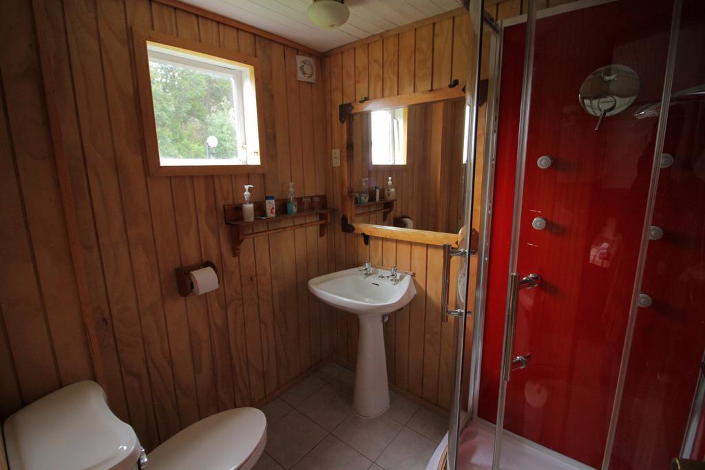 Hotel Mi Casa Chaiten Bagian luar foto